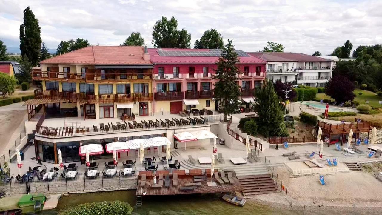 Apartmánový Wellness Garni Hotel Relax Senec Exterior foto