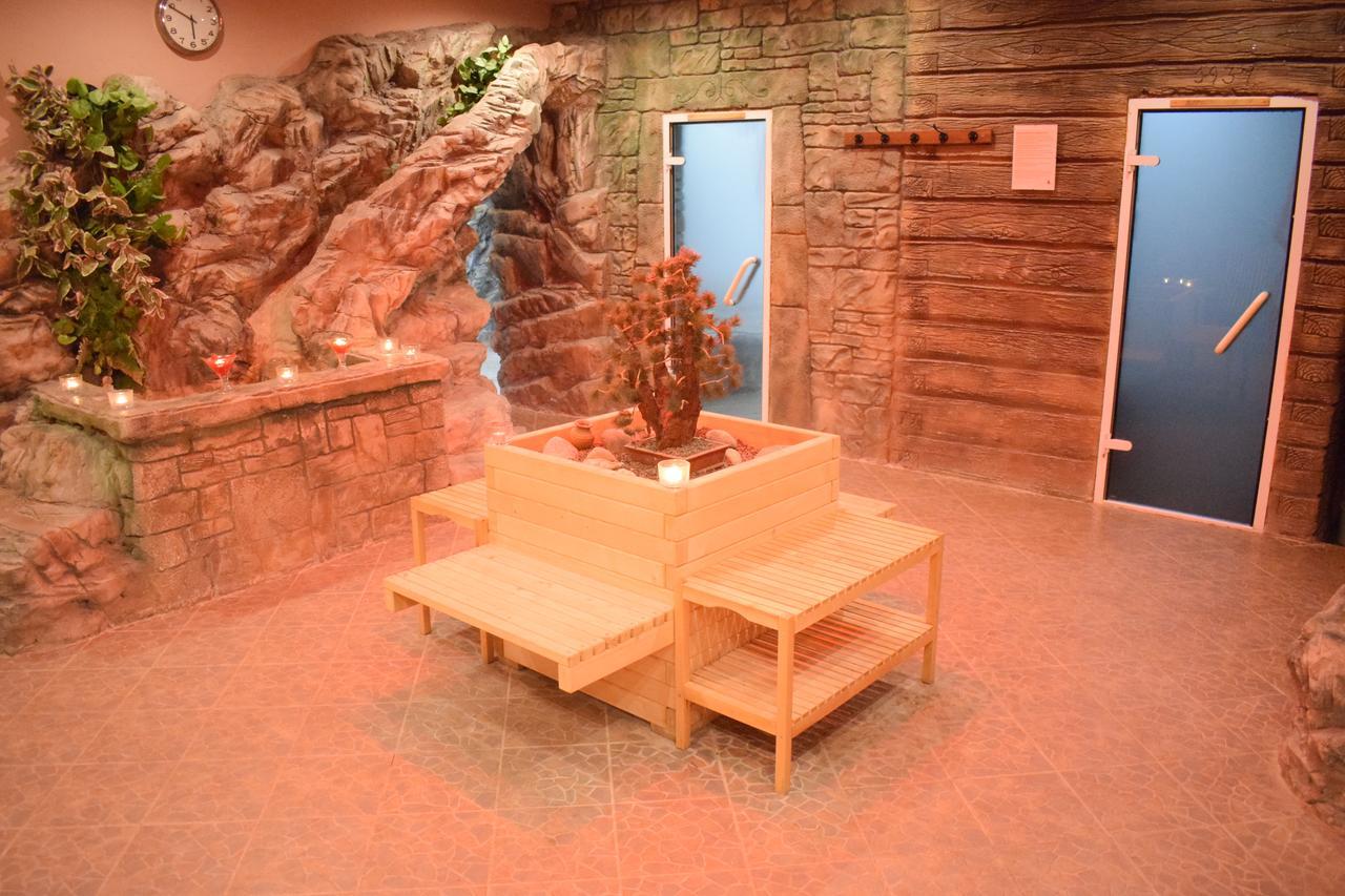 Apartmánový Wellness Garni Hotel Relax Senec Exterior foto